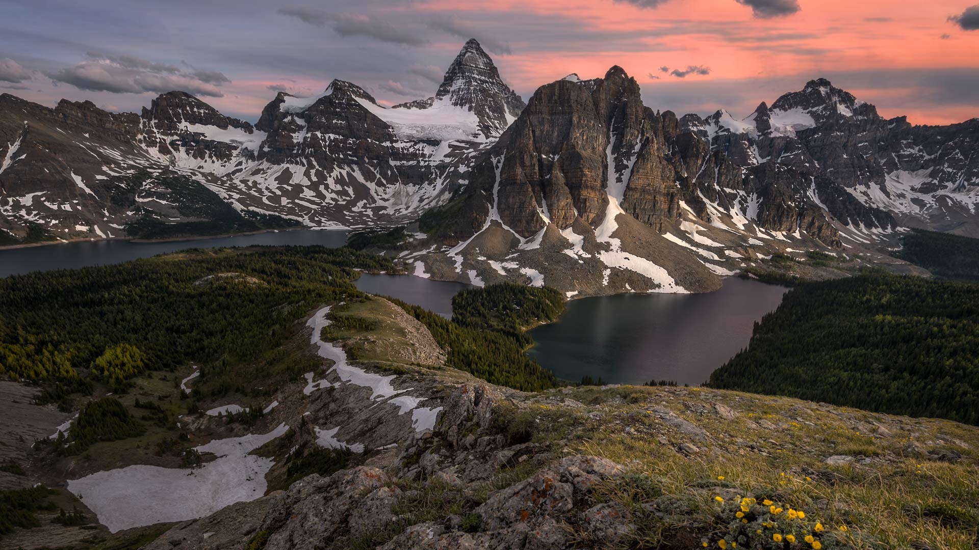 Bing HD Wallpaper Nov 28, 2023: Mount Assiniboine Provincial Park ...