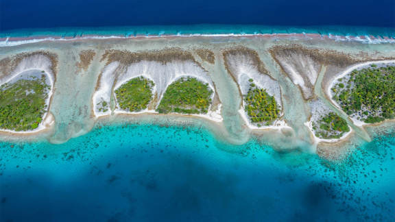 Weißer Strand, kristallblaues Meer. Sind wir hier im Paradies?