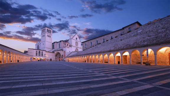 Le luci della sera sulla Basilica