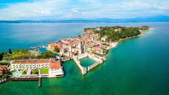 Sirmione la bella