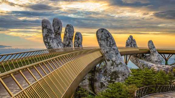 Golden Bridge, Bà Nà Hills, Da Nang, Vietnam