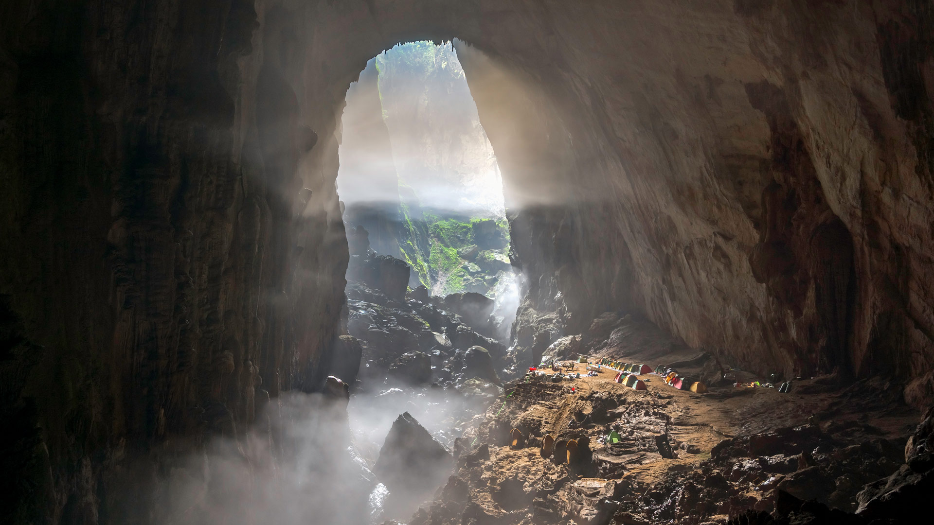 Bing HD Wallpaper Aug 15, 2024: Hang Sơn Đoòng Cave, Vietnam - Bing ...