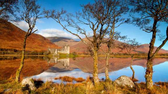 Bing image: Kilchurn Castle, Scotland - Bing Wallpaper Gallery