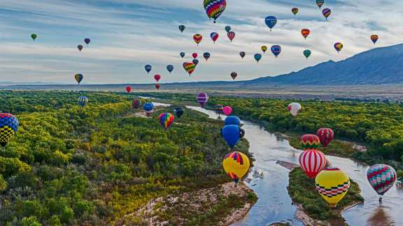 Des ballons dans l’air