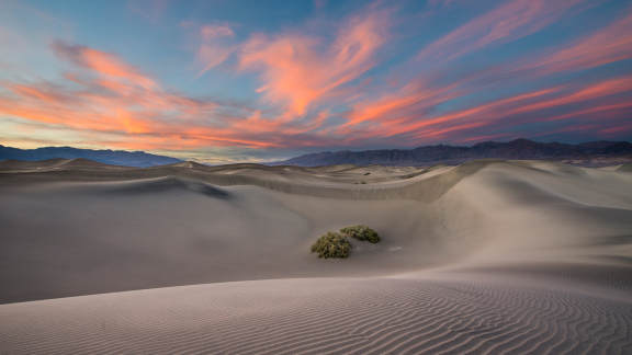 Mesquite Flat Sand Dunes in Death Valley National Park, California