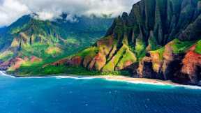 Kalalau Beach on the Nā Pali Coast, Kauai, Hawaii