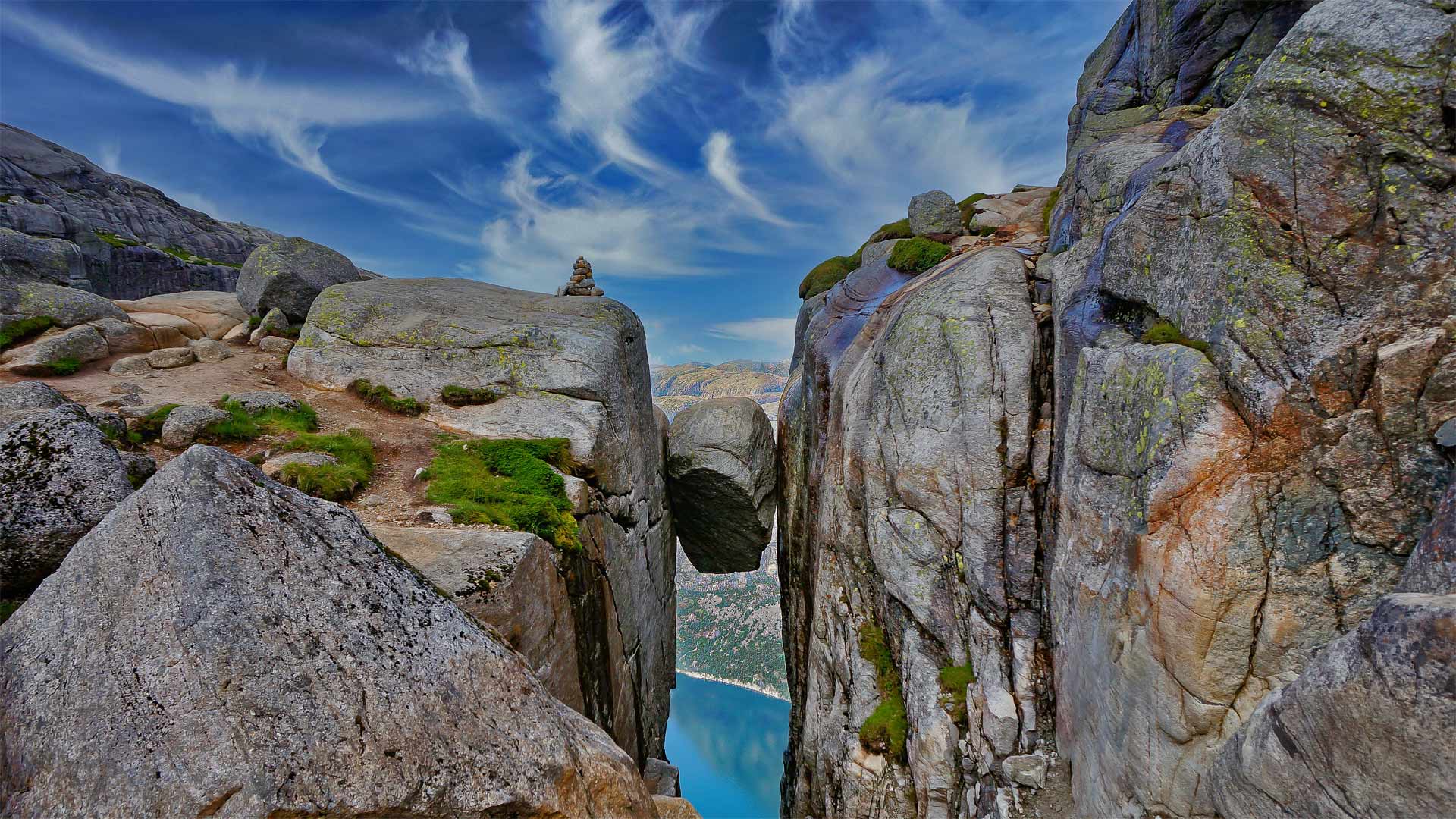 Norway s Kjeragbolten boulder