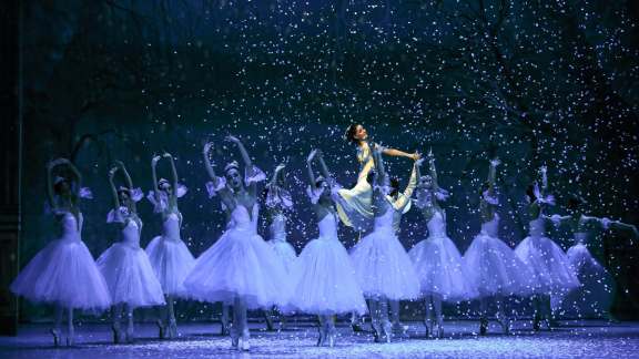 The Nutcracker performed by the Turkish State Opera and Ballet in T&uuml;rkiye