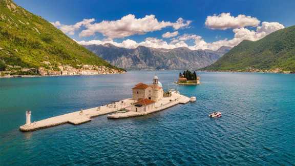 Ein Gelübde führte zum Bau dieser Insel