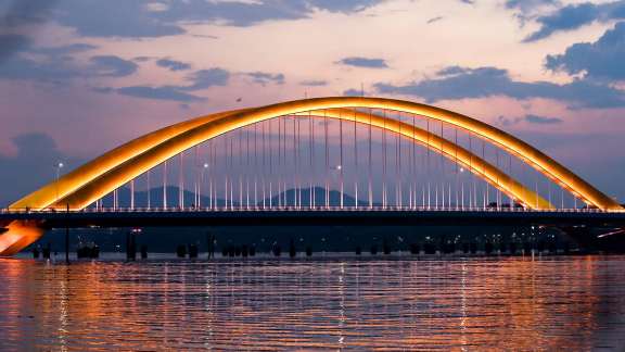 Nguyen-Hoang-Br&uuml;cke, Huế, Vietnam