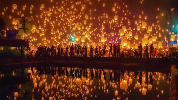 Un cielo illuminato di speranze e preghiere