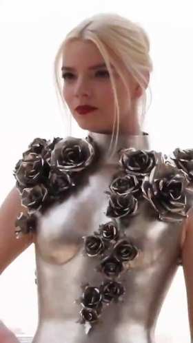 Anya Steel Rose Armor short MP4 video