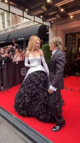 Nicole Kidman and husband Keith Urban on the red carpet at the Met Gala short MP4 video