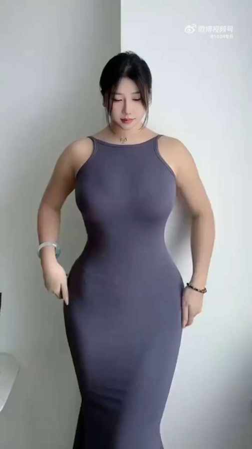 Do you like a woman with this figure? short MP4 video
