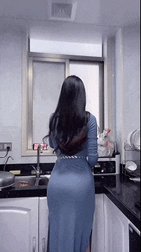 bootylicious lady clean the kitchen GIF
