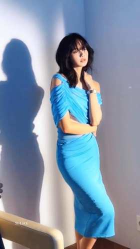 Lisa is wearing a blue tight dress short MP4 video