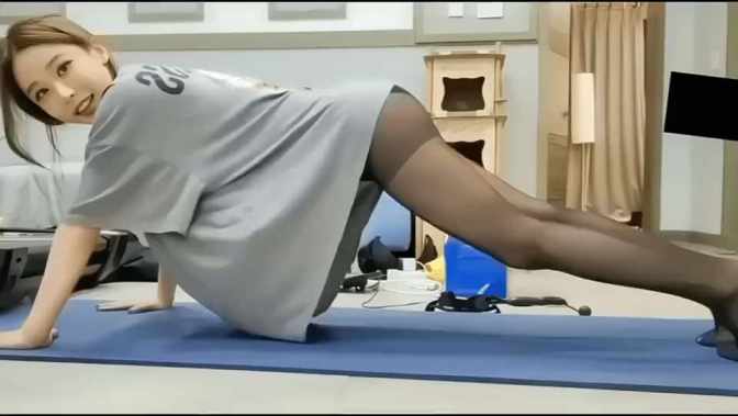 How long can you hold a plank? short MP4 video