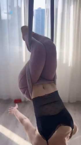 I have never experienced this kind of posture before short MP4 video
