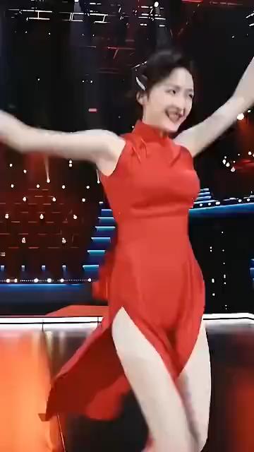 A cheerful Chinese ancient style red cheongsam dance