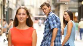 AI automatically generates pictures into videos. Distracted boyfriend short MP4 video