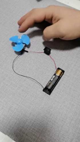 A little invention. Just say whether it rotates or not. short MP4 video