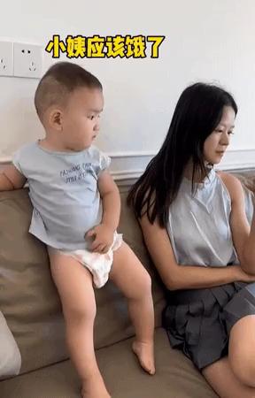 Baby who share food generously short MP4 video
