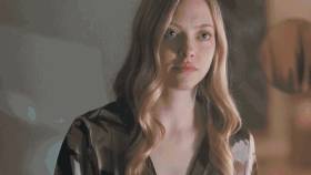 Chloe, Amanda Seyfried put off night gear GIF