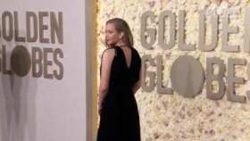 Jennifer Lawrence appears at the 2024 Golden Globe Awards short MP4 video