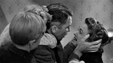 Kiss in old movie, guess what movie this is. short MP4 video