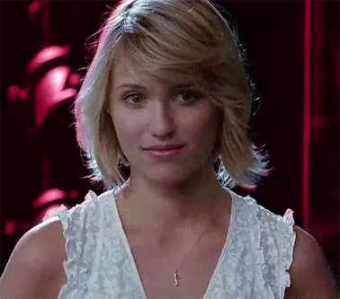 Deanna Agron's Various Smiles in Glee. No 3 smile short MP4 video