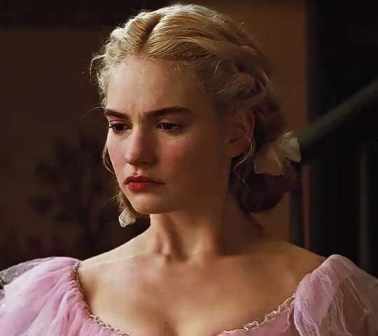  "Cinderella"​​​ Lily James short MP4 video