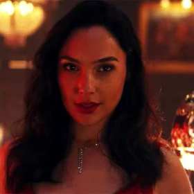 Gal Gadot looks charming under dim light short MP4 video