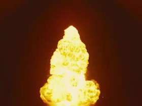 A nuclear bomb explodes in "Oppenheimer" short MP4 video