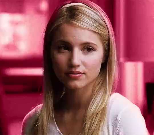 Deanna Agron's Various Smiles in Glee. No 4 smile