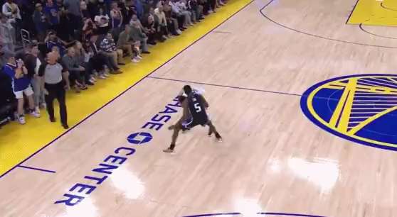 Stephen Curry's buzzer beater, another perspective