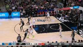 Victor Wembanyama dribbled and hit a three pointer at the buzzer short MP4 video