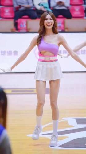 Super energetic Taiwanese cheerleading girls short MP4 video