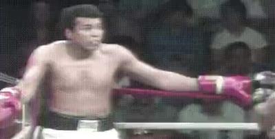 Muhammad Ali dodges 21 punches in 10 seconds (1977)