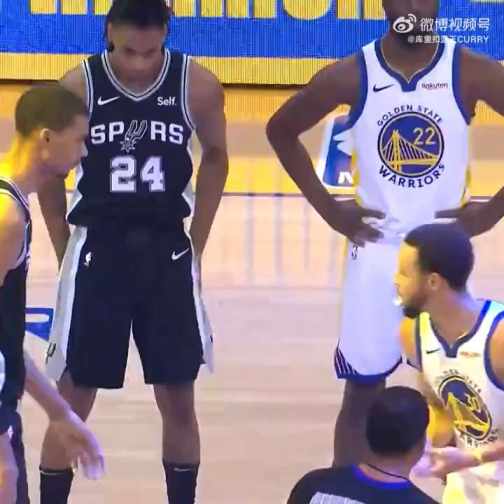 Stephen Curry and Victor Wembanyama’s opening jump ball short MP4 video