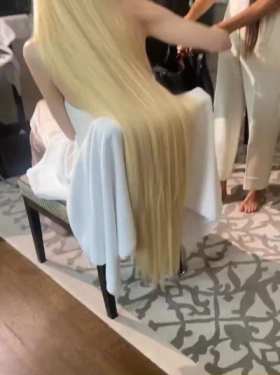 Elizabeth Debicki's long hair short MP4 video