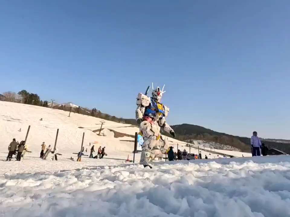 showoff in the snow short MP4 video