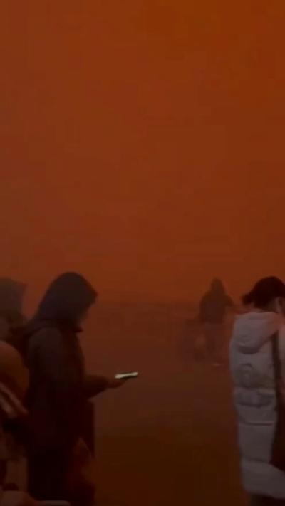 Sandstorms are like the end of the world