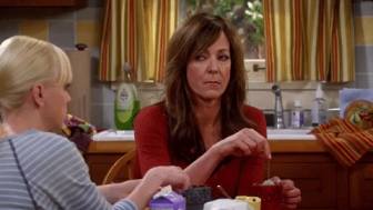 allison janney tea GIF by mom GIF