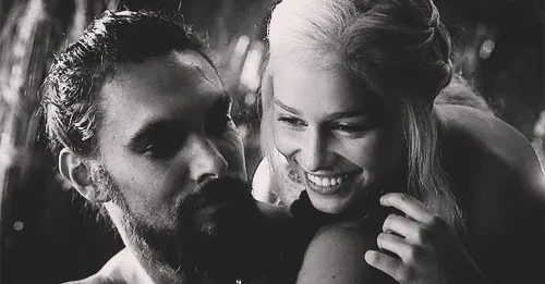 black-and-white-game-of-thrones-gif